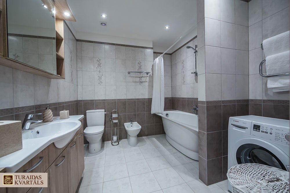 turaidas_kvartals_apartament_vanna_02